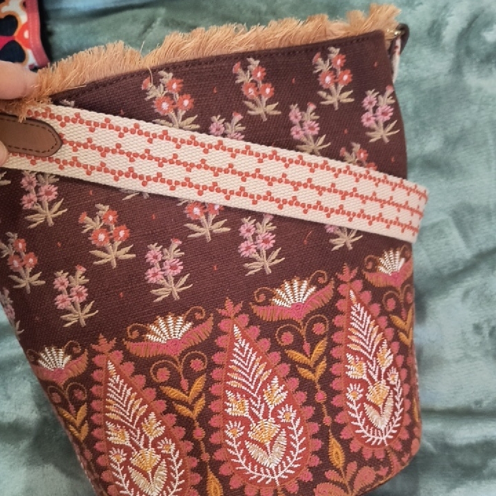 Spartina 449 Boho Paisley Bucket in Pink House - Picture 3 of 4
